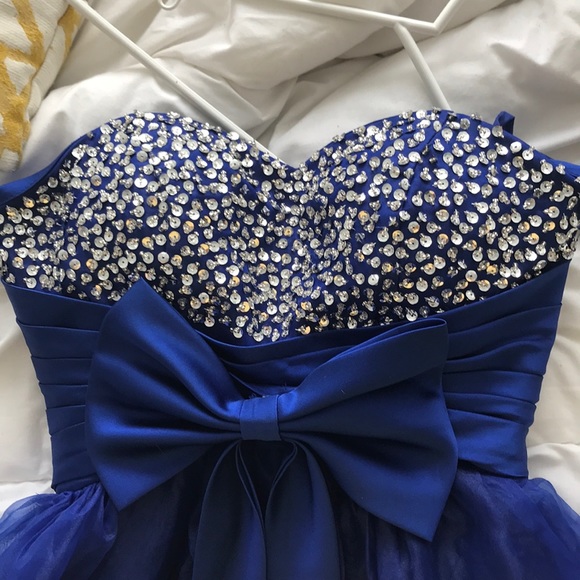 Blue formal short dress - Picture 2 of 3
